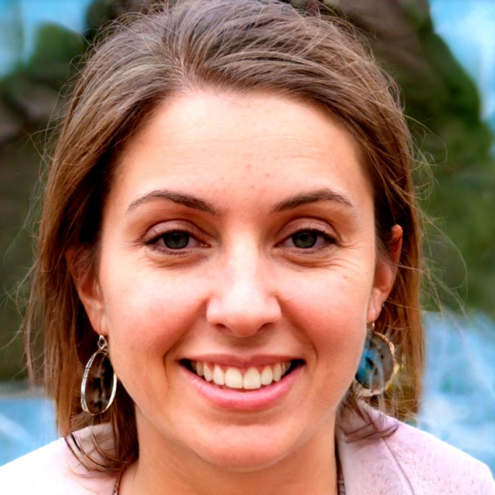 Retrato profesional de Ainara Bustillo responsable de compatibilidad de software